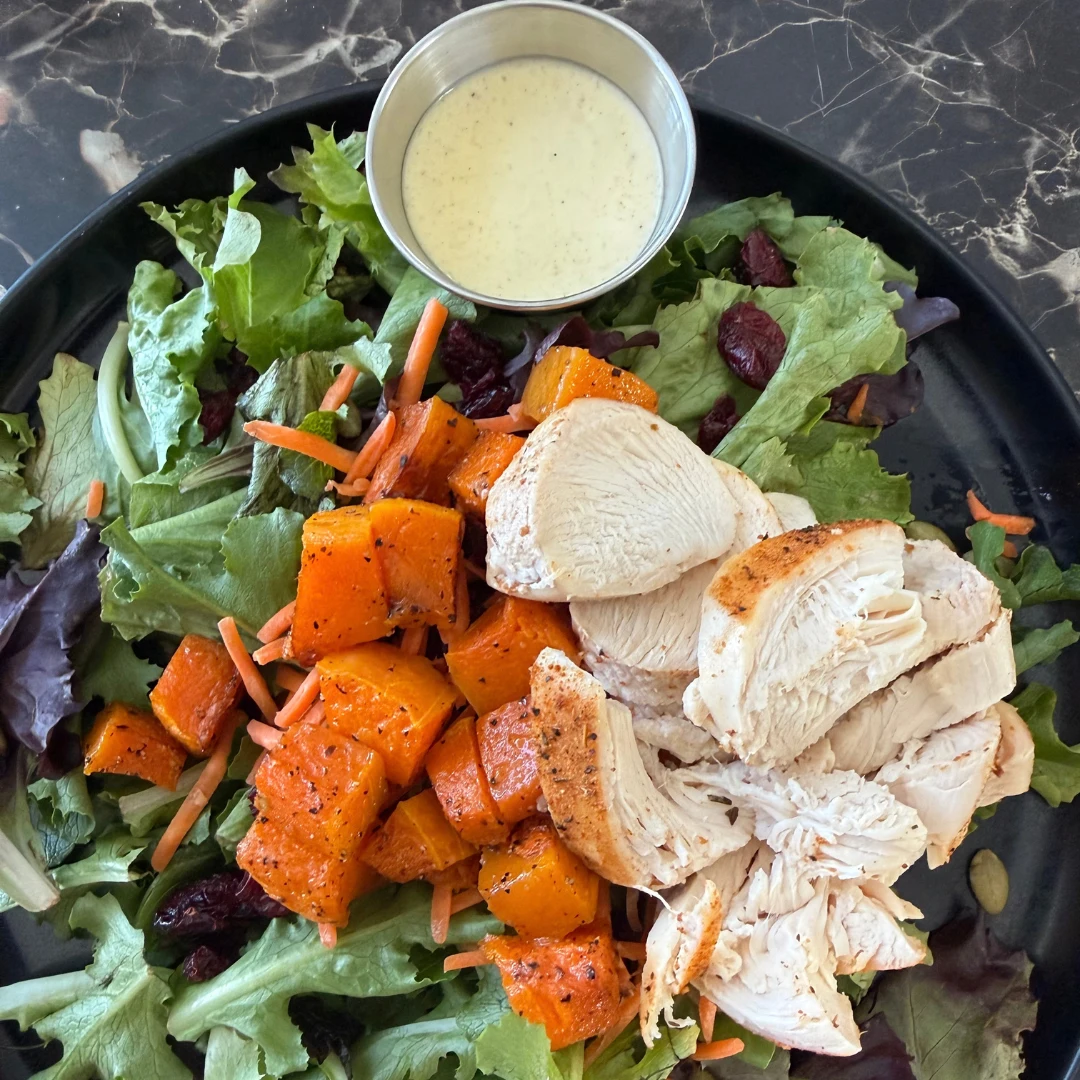 A chef-prepared Live In Fitness meal